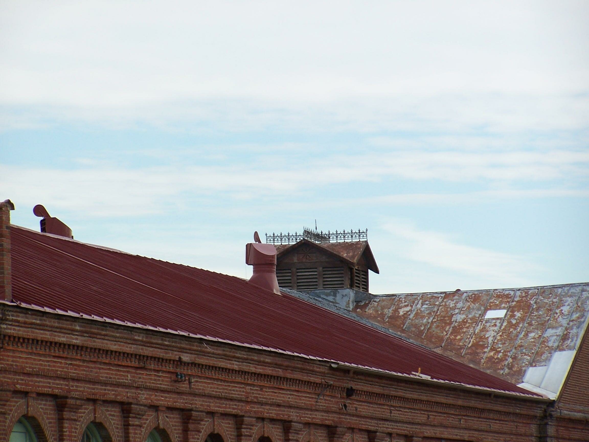 Ventilator opening over east carriage passage.JPG